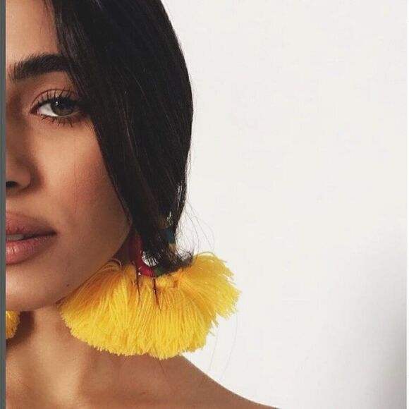 NWT Mochi Hallu Statement Tassel Woven Black Boho Fringe Crochet Big Earrings - Picture 7 of 8